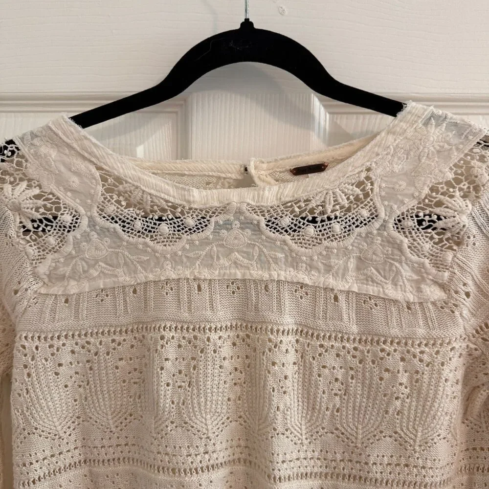 Free People Retro Love Crochet Lace Bell Sleeve Top Cream XS OB617651